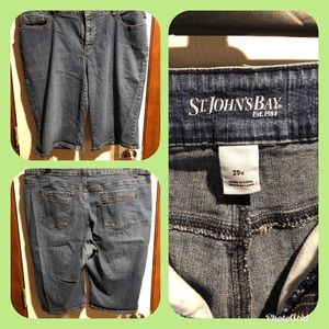 St. John’s Bay Bermuda shorts